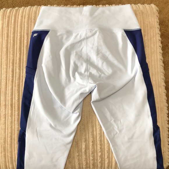 Fabletics Powerhold capris - Picture 2 of 3